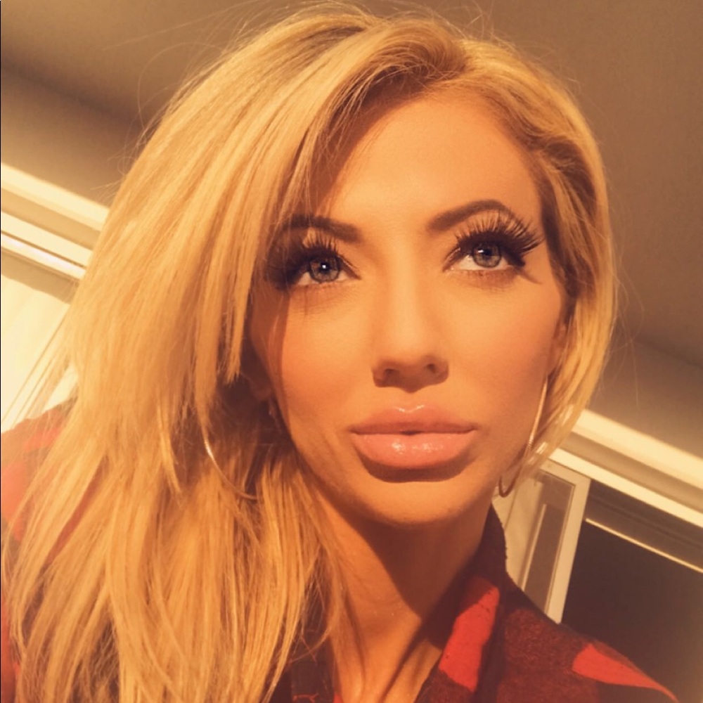 Meet your Posher, Amanda